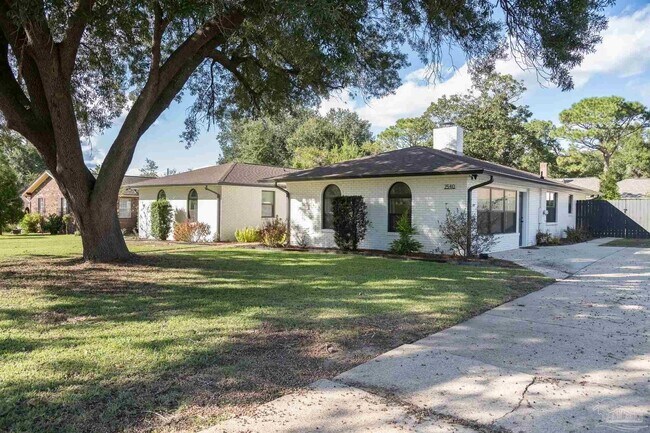 Building Photo - 2540 Hallmark Dr