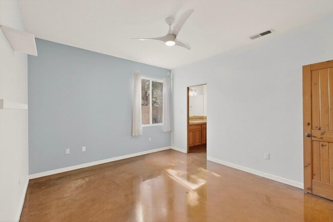 Building Photo - 2201 Rozinante Ct NW