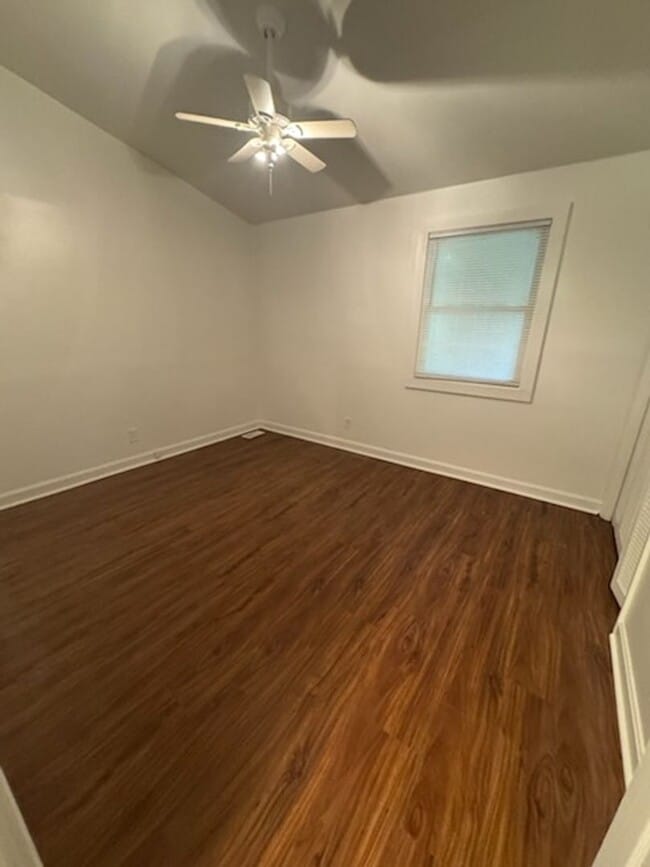 Building Photo - New renovation 3BR/2BA house