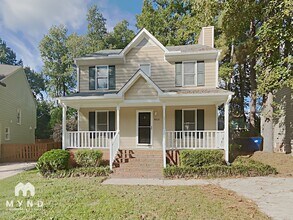 Building Photo - 4513 Aviemore Crescent