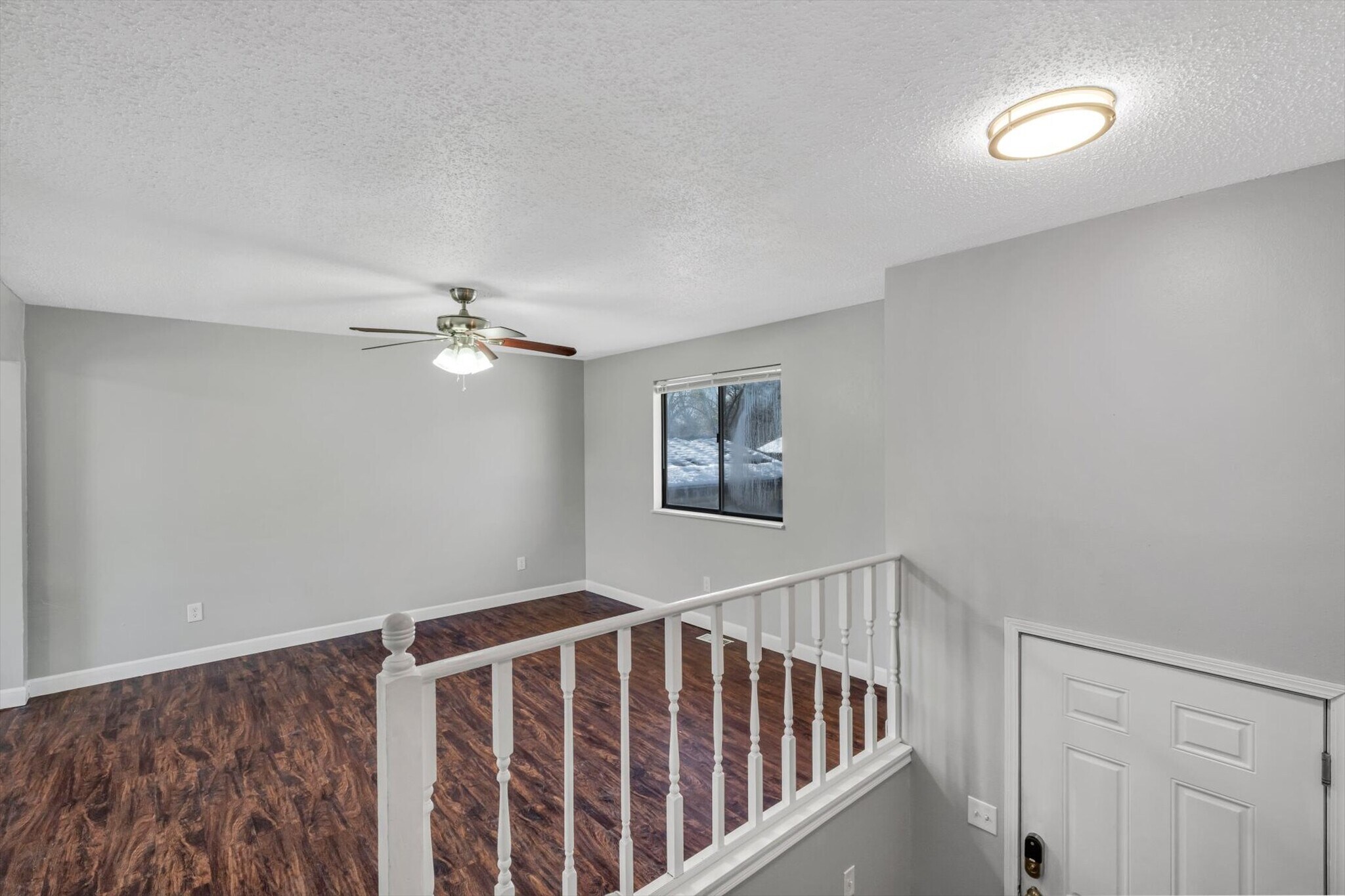 Building Photo - 11 Carriage Lane