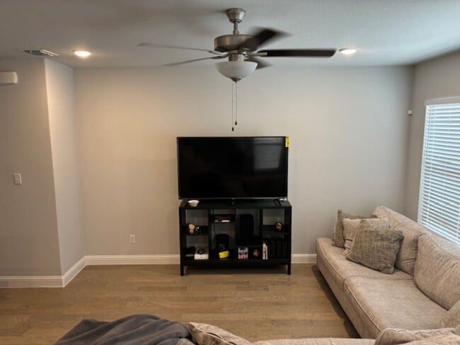 Building Photo - 131 Peach Orchard Ln