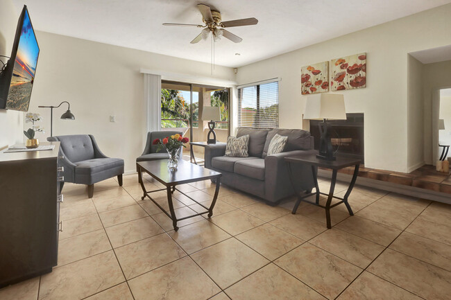 Building Photo - 12621 Westhampton Cir
