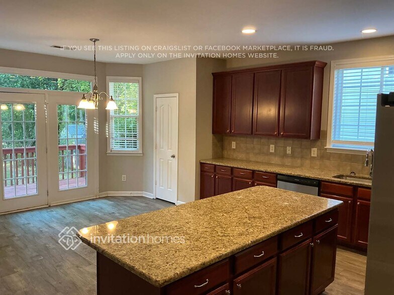 Building Photo - 716 Weathervane Dr