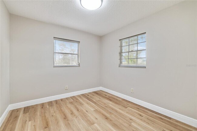 Building Photo - 7314 Sequoia Dr