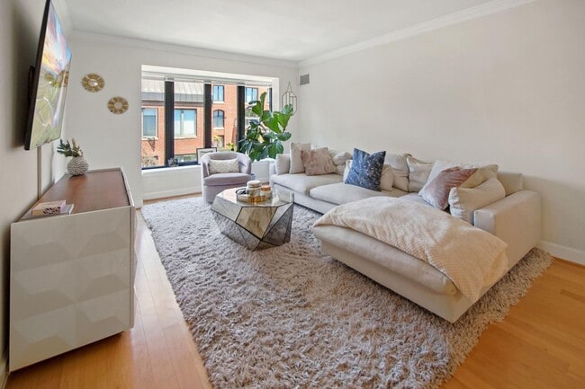 Building Photo - 1080 Wisconsin Ave NW