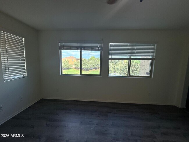 Building Photo - 6901 N 88th Dr