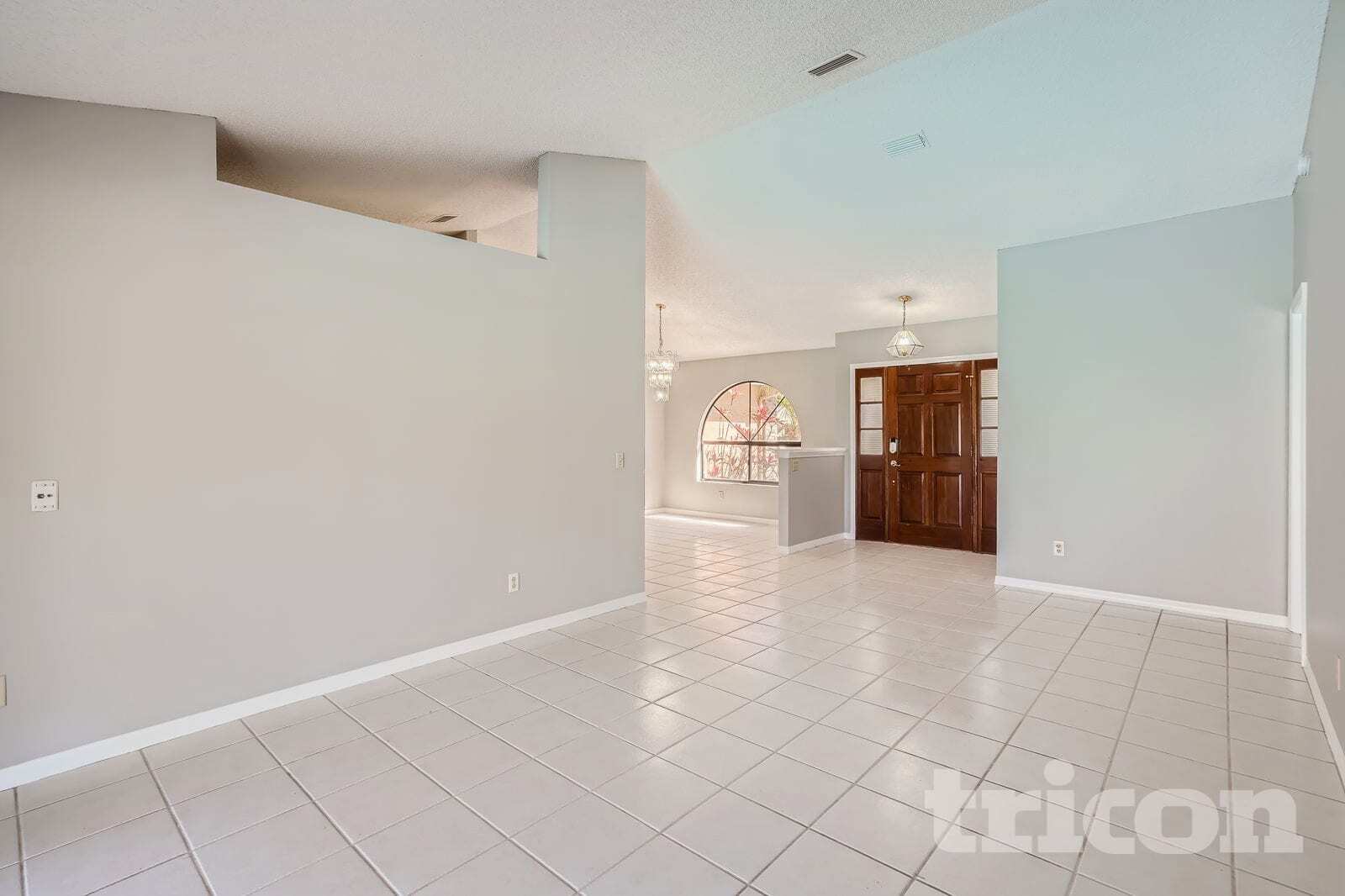 Building Photo - 3213 Stevenson St