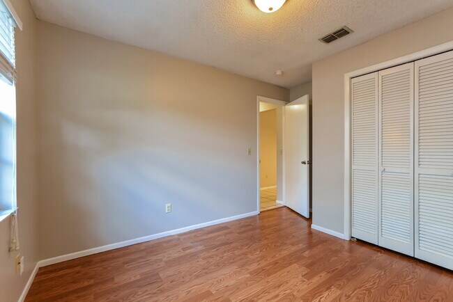 Building Photo - 9360 Toby Ln