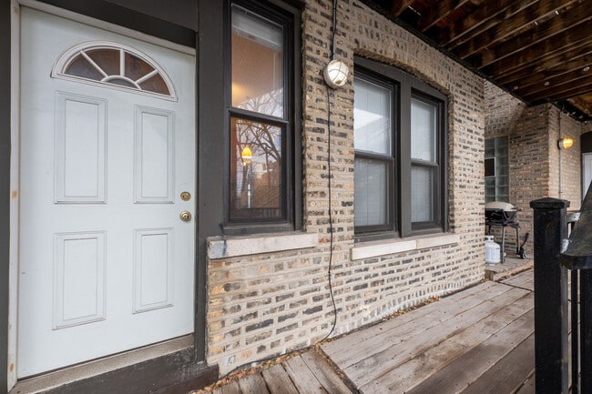 Building Photo - 4016 N Spaulding Ave