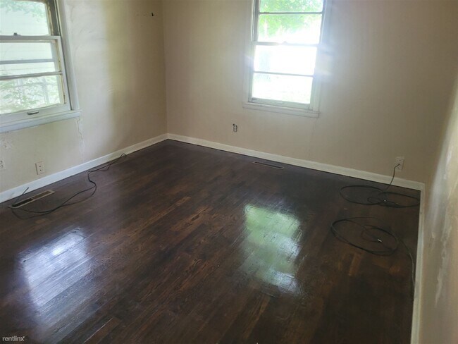 Building Photo - 3 br, 1 bath House - 1212 A Street Northeast