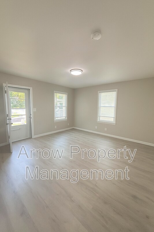 Building Photo - 704 N 26th St