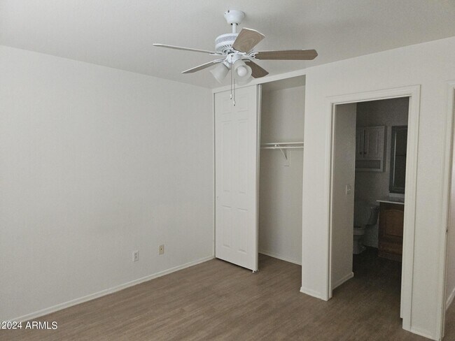 Building Photo - 13503 W Canyon Creek Dr
