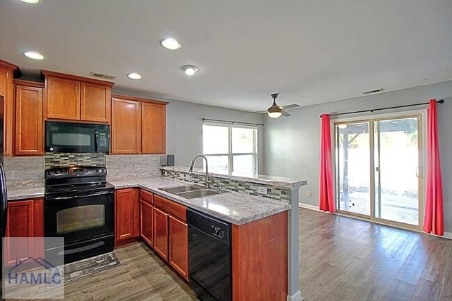 Building Photo - 315 Connor Ct