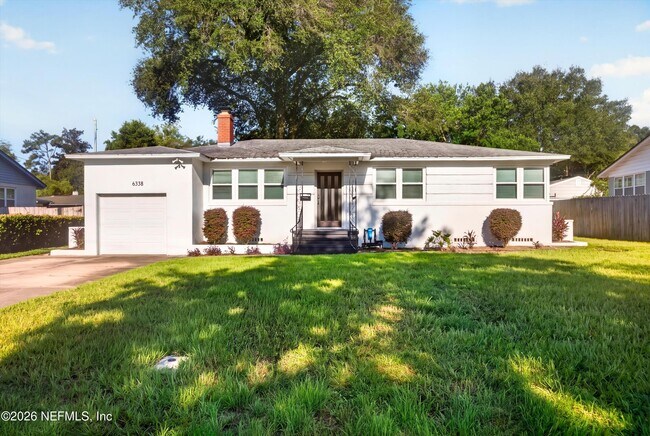 Building Photo - 6338 Mercer Cir W