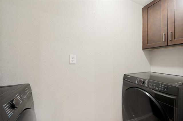 Building Photo - 2759 Harbinger Ln