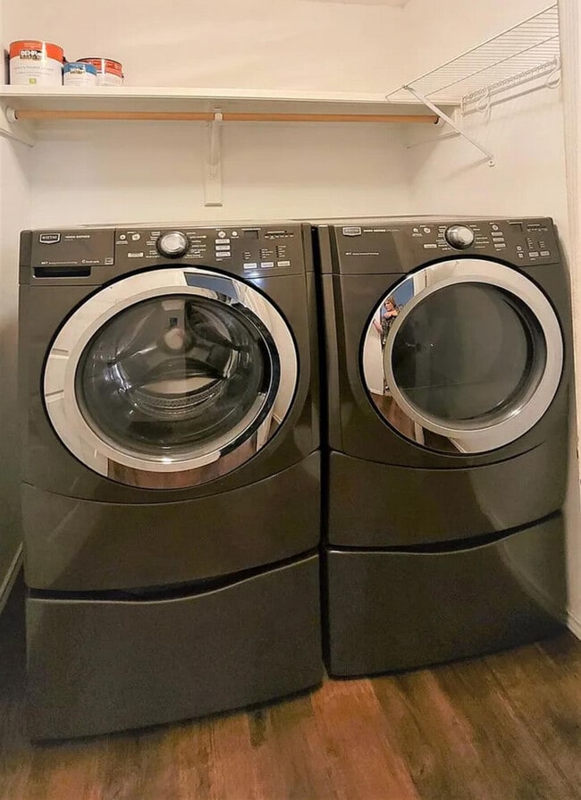 Building Photo - 1625 79th Pl