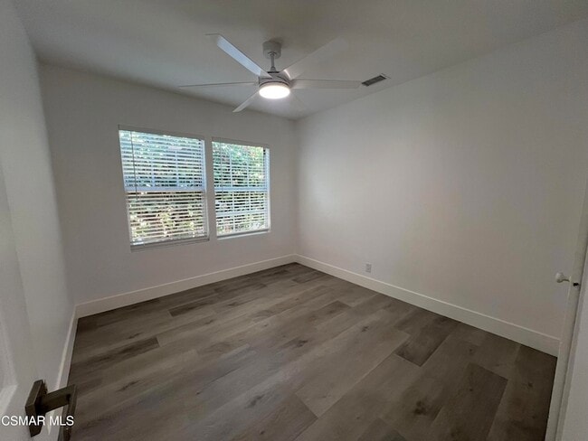 Building Photo - 4934 Enfield Ave