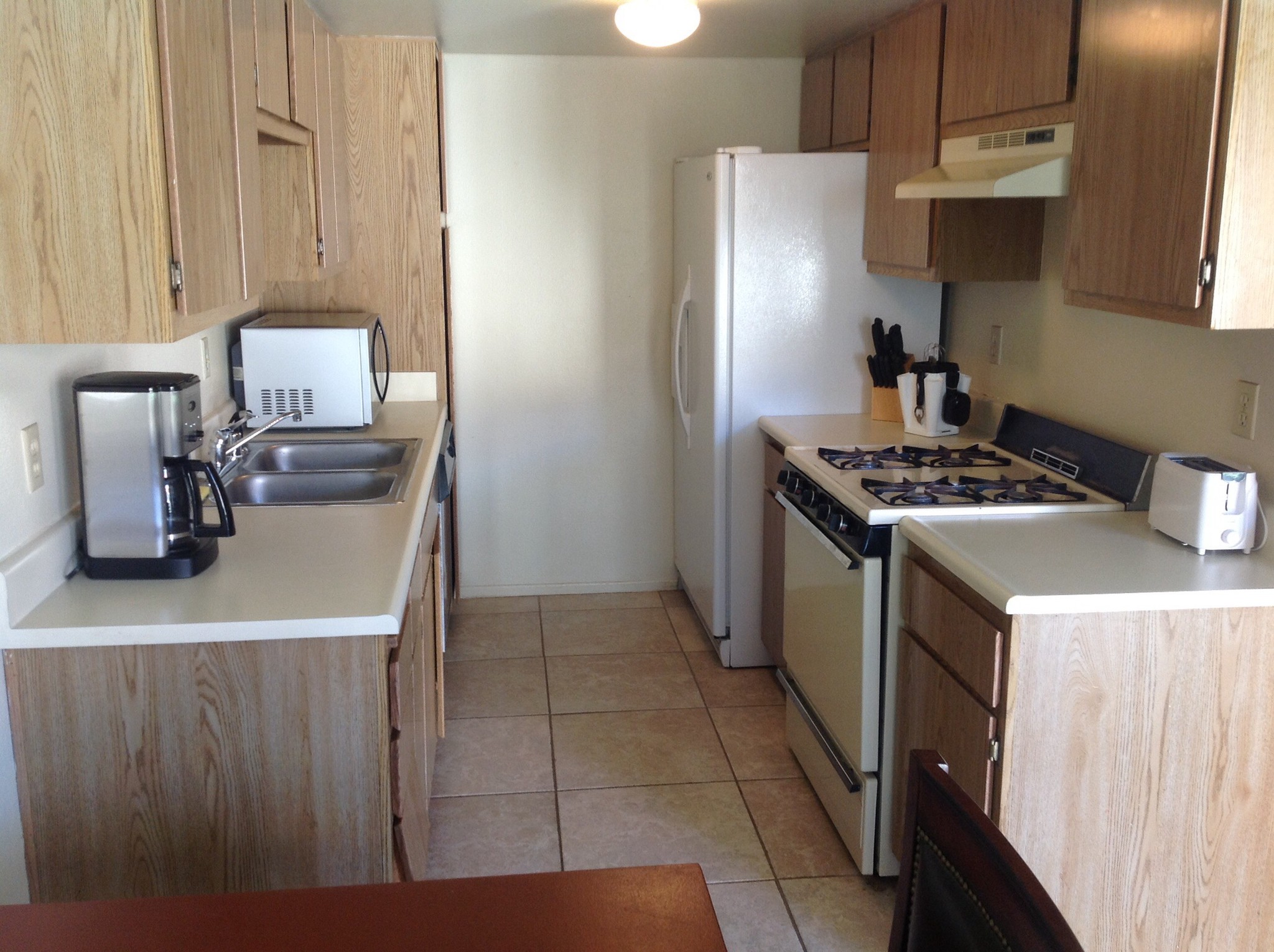 Kitchen with lots of storage - 81162 Fred Waring Dr