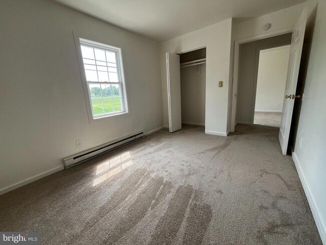 Building Photo - 414 N High St