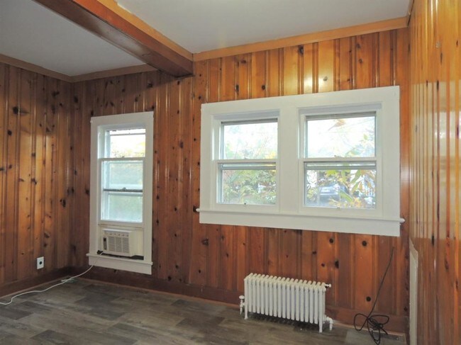 Building Photo - 211 South Irish Street #4