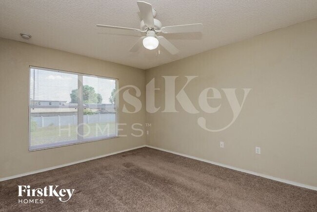 Building Photo - 157 Oak Crossing Blvd