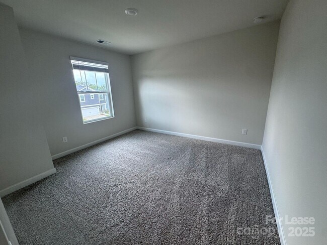 Building Photo - 125 Johns Cardinal Dr