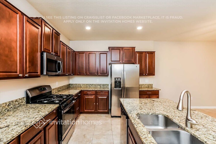 Building Photo - 6307 Shore Vista Pl