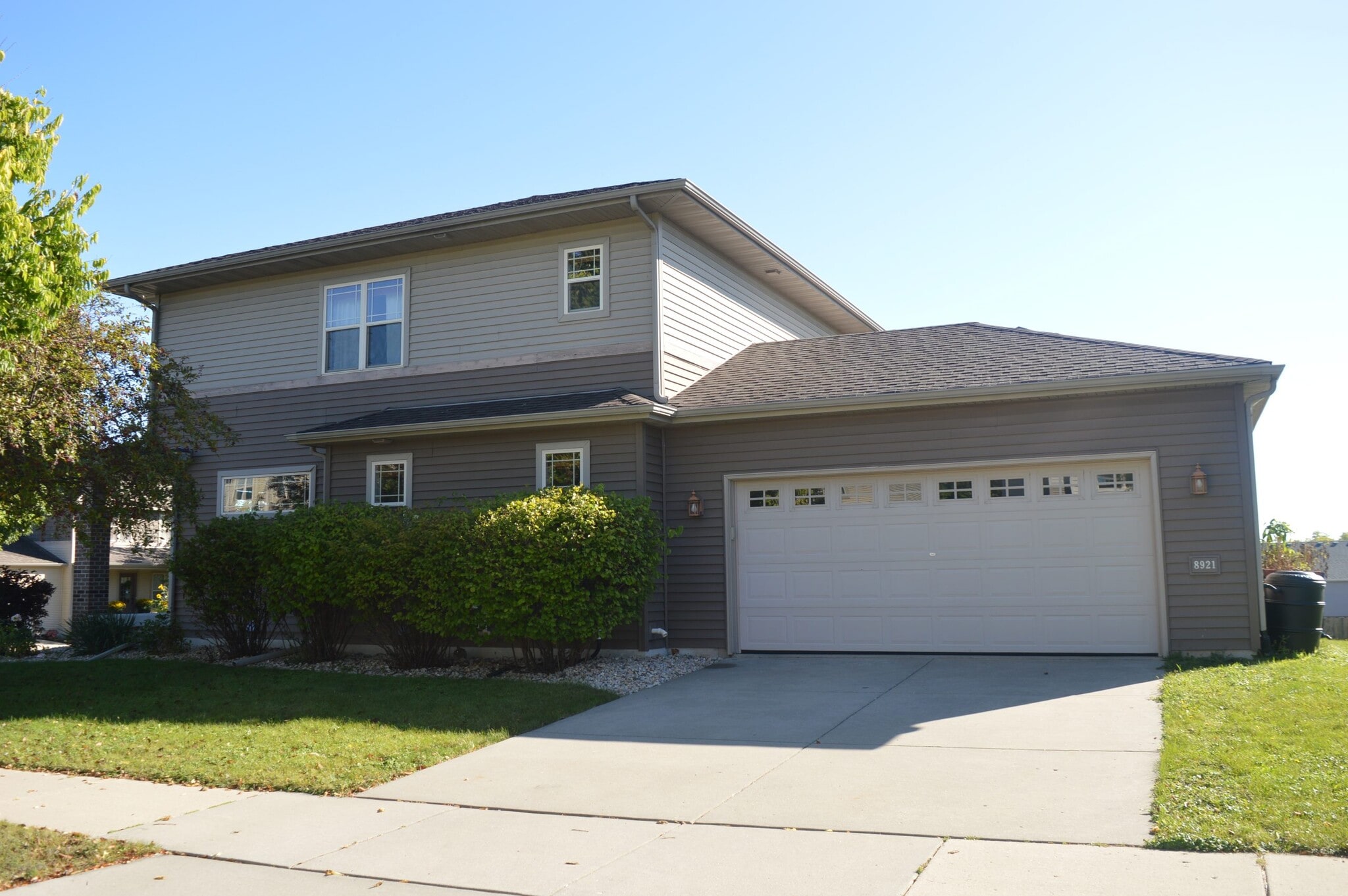 Building Photo - 8921 Snowberry Ln