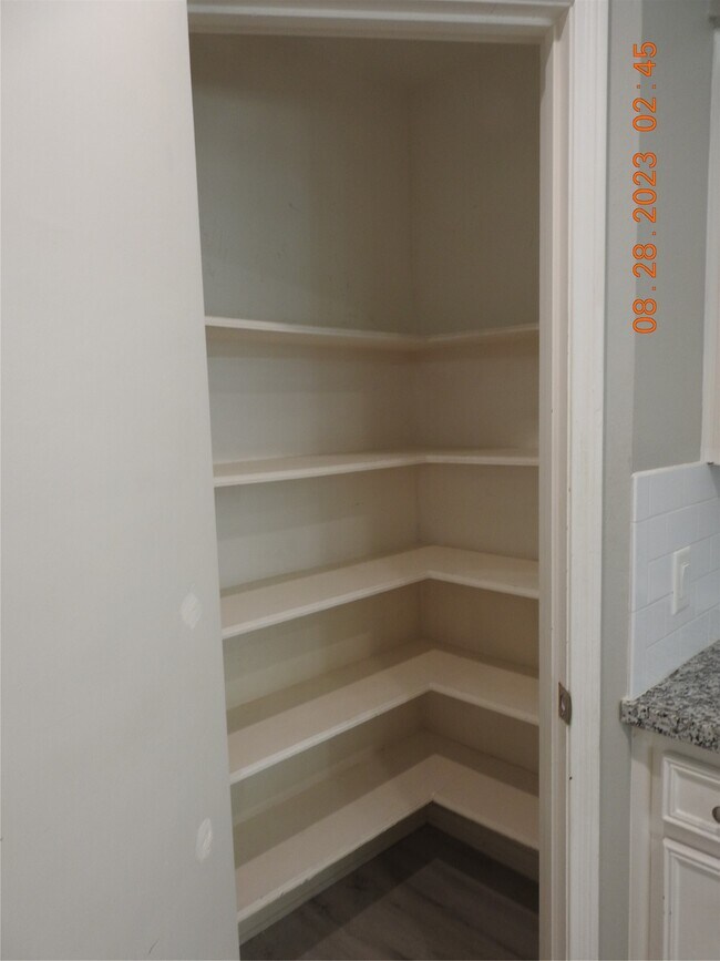 Building Photo - 22 Chapparal Ct