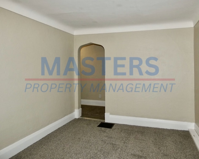 Building Photo - 515 Plymouth St