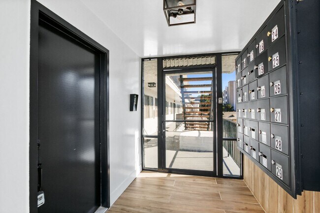 Building Photo - 14112 Yukon Ave