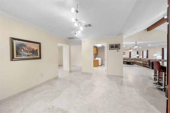 Building Photo - 14702 Westway Ln