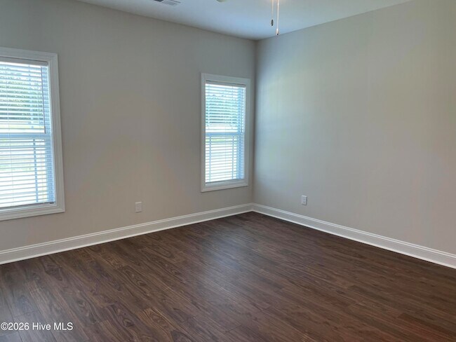 Building Photo - 4229 Laurel Rdg Dr