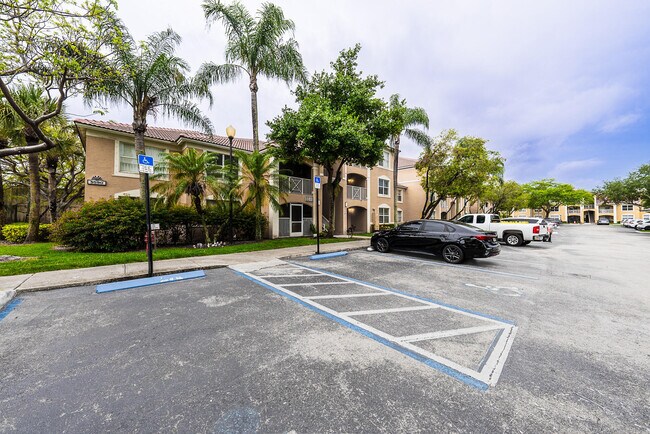 Building Photo - 5590 NW 61st St