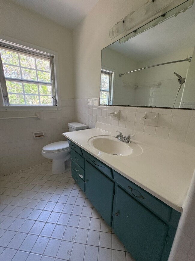 Building Photo - 2BR/2BA Home with Preserve View + Tennis C...