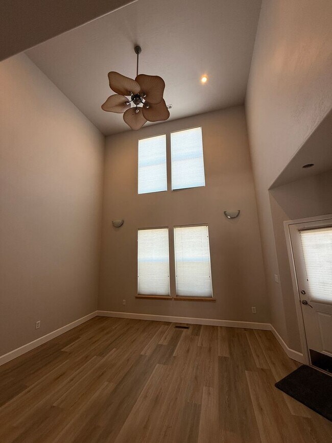 Building Photo - 3170 Juniper Ridge Dr