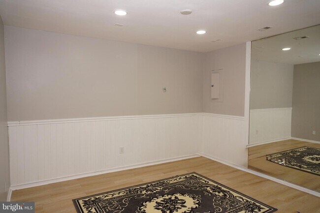 Building Photo - 8 Cross Falls Cir