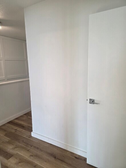 Building Photo - 11260 College Ave