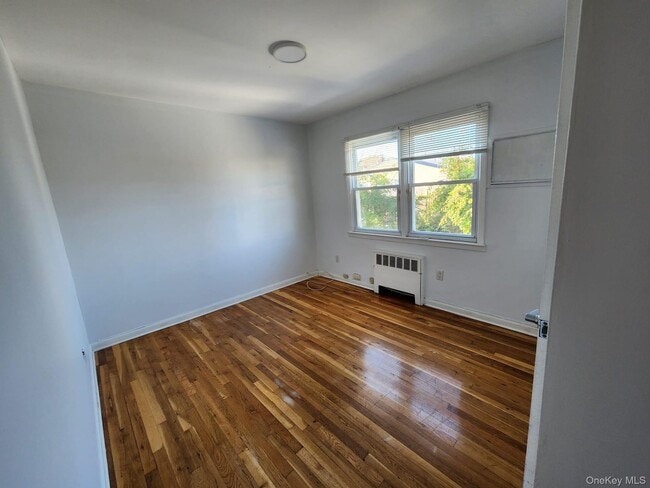 Building Photo - 544 Cedarwood Dr