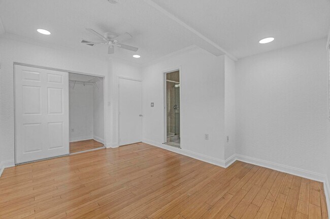 Building Photo - 1820 NW 33rd St