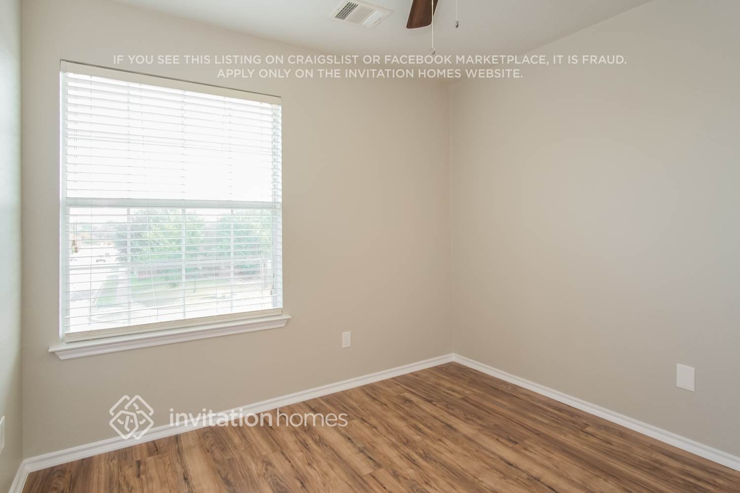 Building Photo - 14820 Lipton Ln