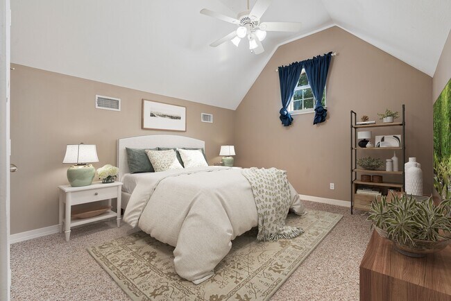 Building Photo - 3062 Lake Island Dr