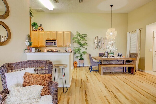 Building Photo - 2344 Golden Lake Loop