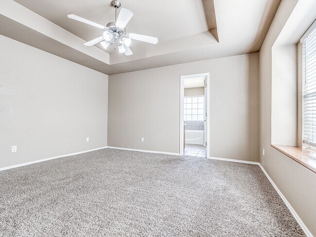 Building Photo - 1104 Westridge Dr