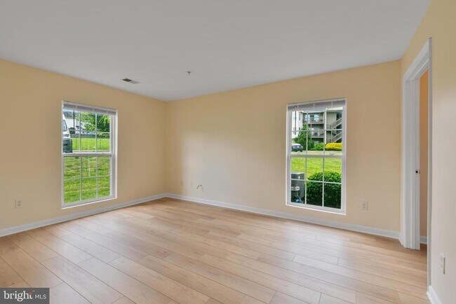 Building Photo - 136 Brookland Ct