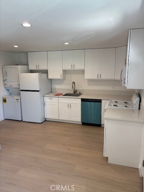 Building Photo - 5720 Wallis Ln