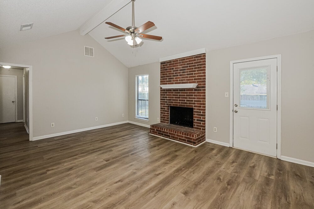 Building Photo - 6659 Ashland Dr