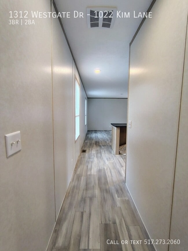 Building Photo - 1312 Westgate Dr