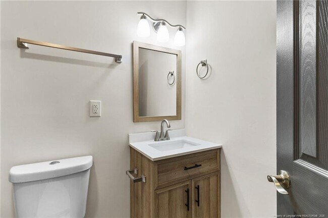 Building Photo - 503 Bobwhite Ct